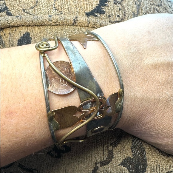 Mixed metal cuff bracelet. - Picture 12 of 14